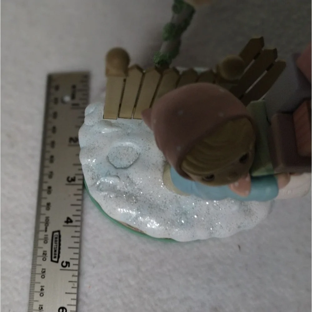Precious Moments Bundles of Joy Musical Action‎ Figurine Christmas Decor